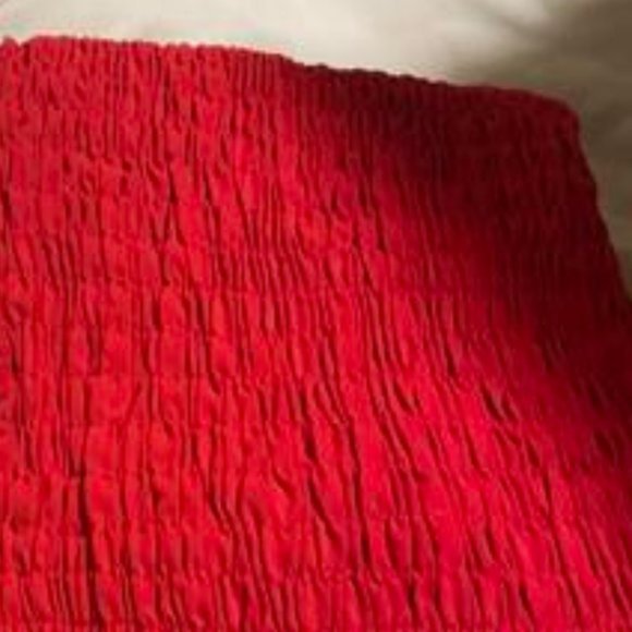 Stunning Red Off shoulder bodycon Dress - Picture 7 of 8